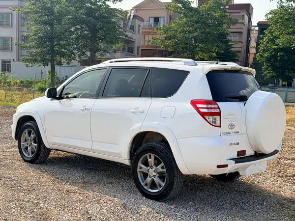 Toyota RAV4 2012