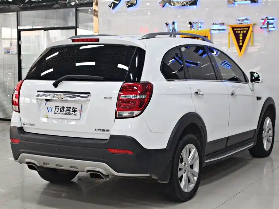 Chevrolet Captiva 2017 — фото 18
