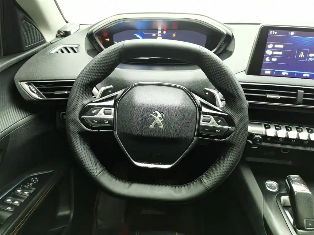 Peugeot 5008 2018 — фото 11
