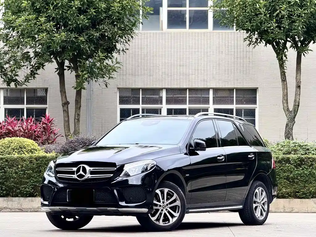 Mercedes-Benz GLE 2019 — фото 1