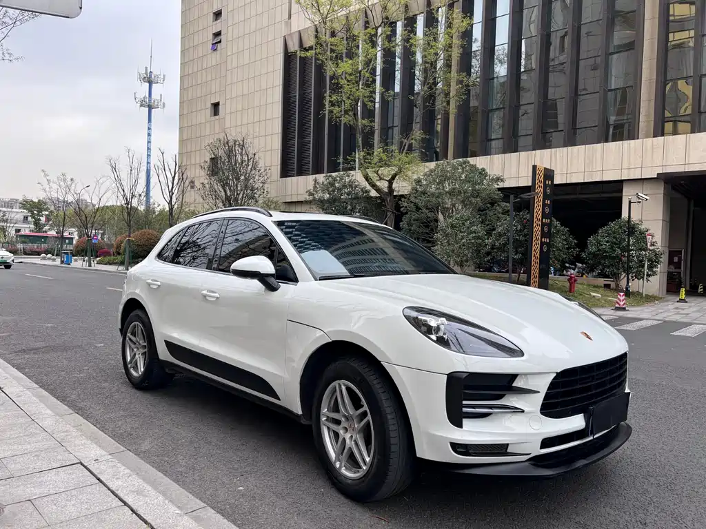 Porsche Macan 2019 — фото 3
