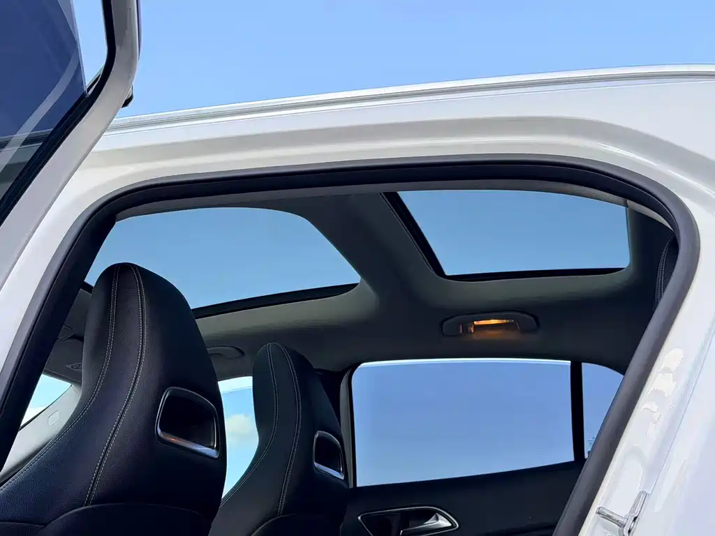Mercedes-Benz GLA 2016 — фото 27