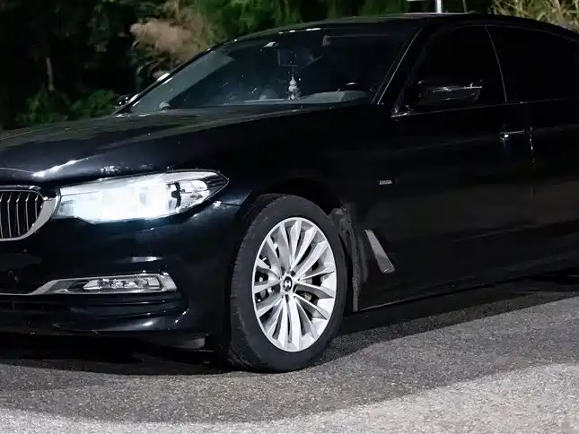 BMW 5 Series 2018 — фото 2