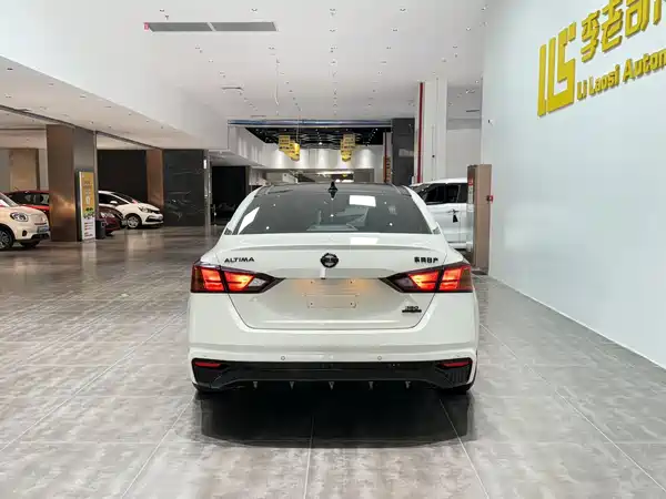 Nissan Teana 2021