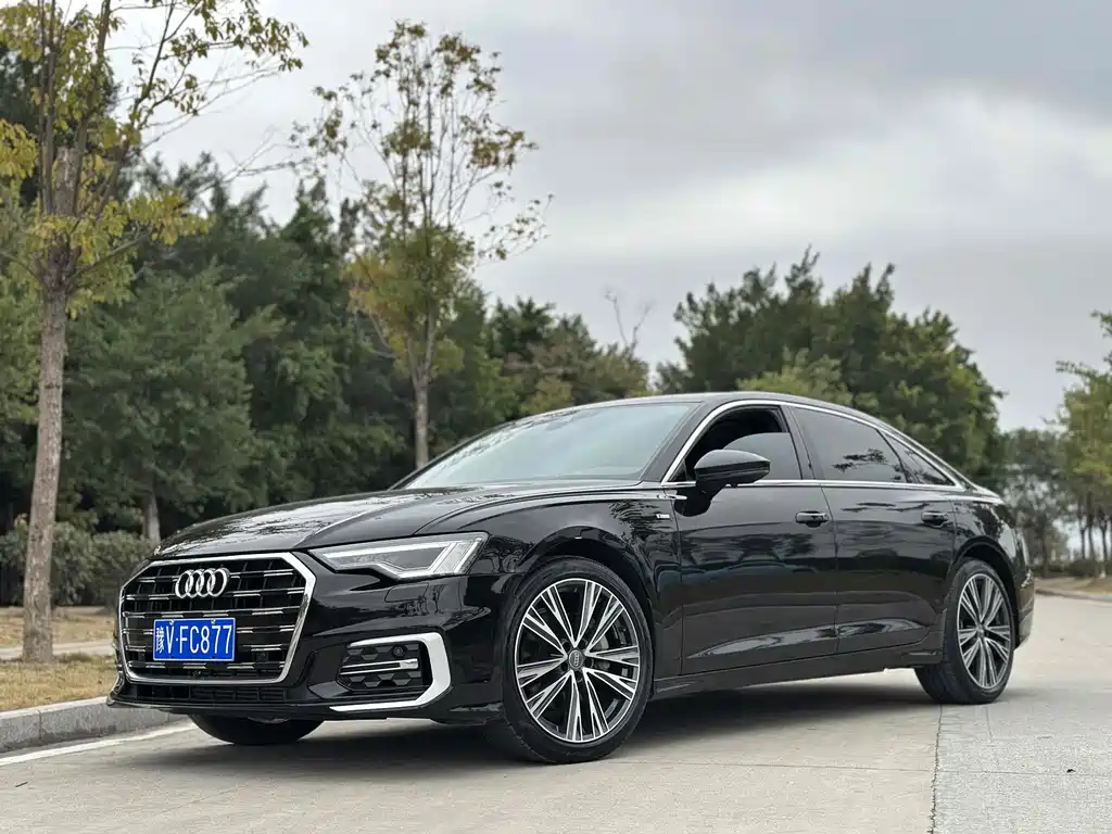 Audi A6L 2021 — фото 1