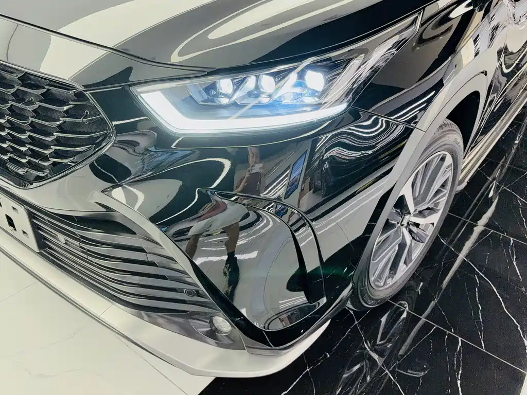 Toyota Crown Kluger 2024 — фото 18