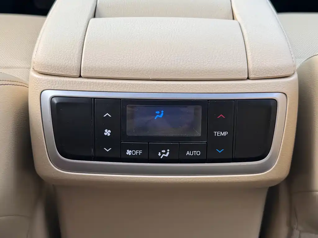 Toyota Highlander 2017 — фото 17