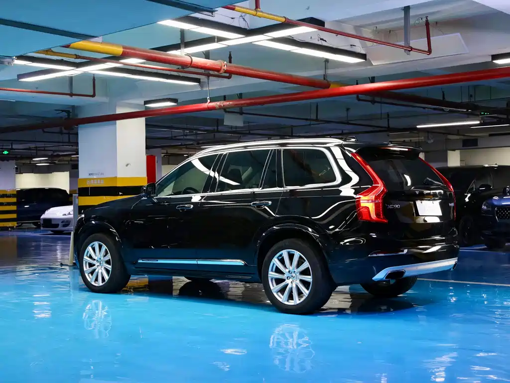 Volvo XC90 2018 — фото 3