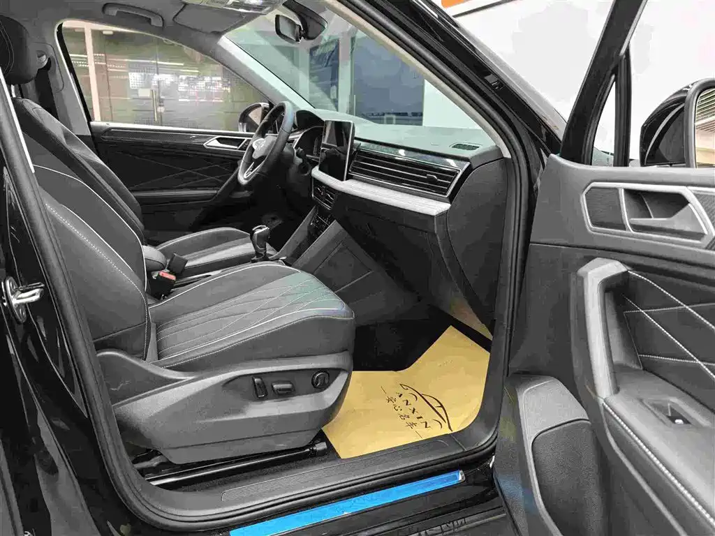 Volkswagen Tiguan L 2025 — фото 19