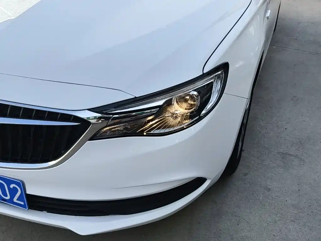 Buick Excelle 2018 — фото 24