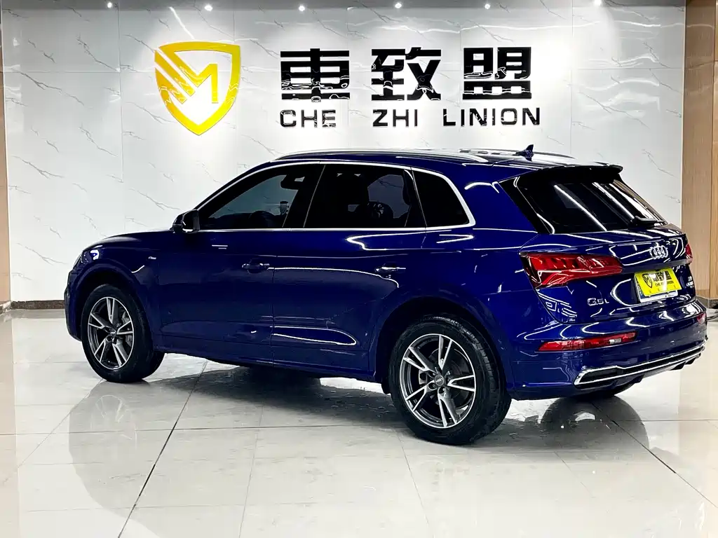 Audi Q5L 2019 — фото 4
