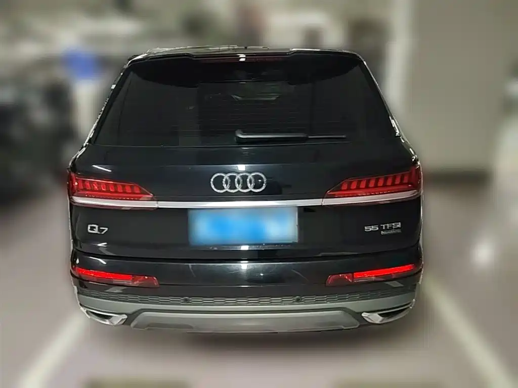 Audi Q7 2021 — фото 10