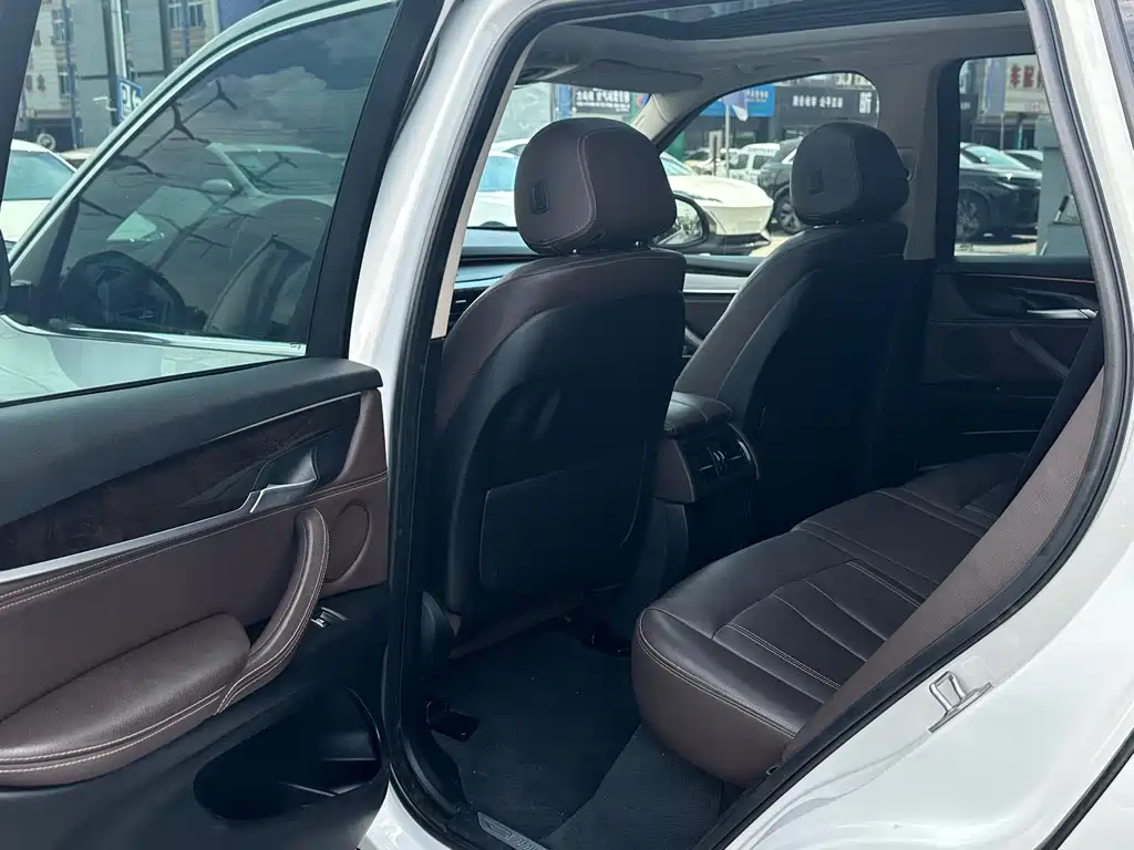 BMW X5 2015 — фото 12