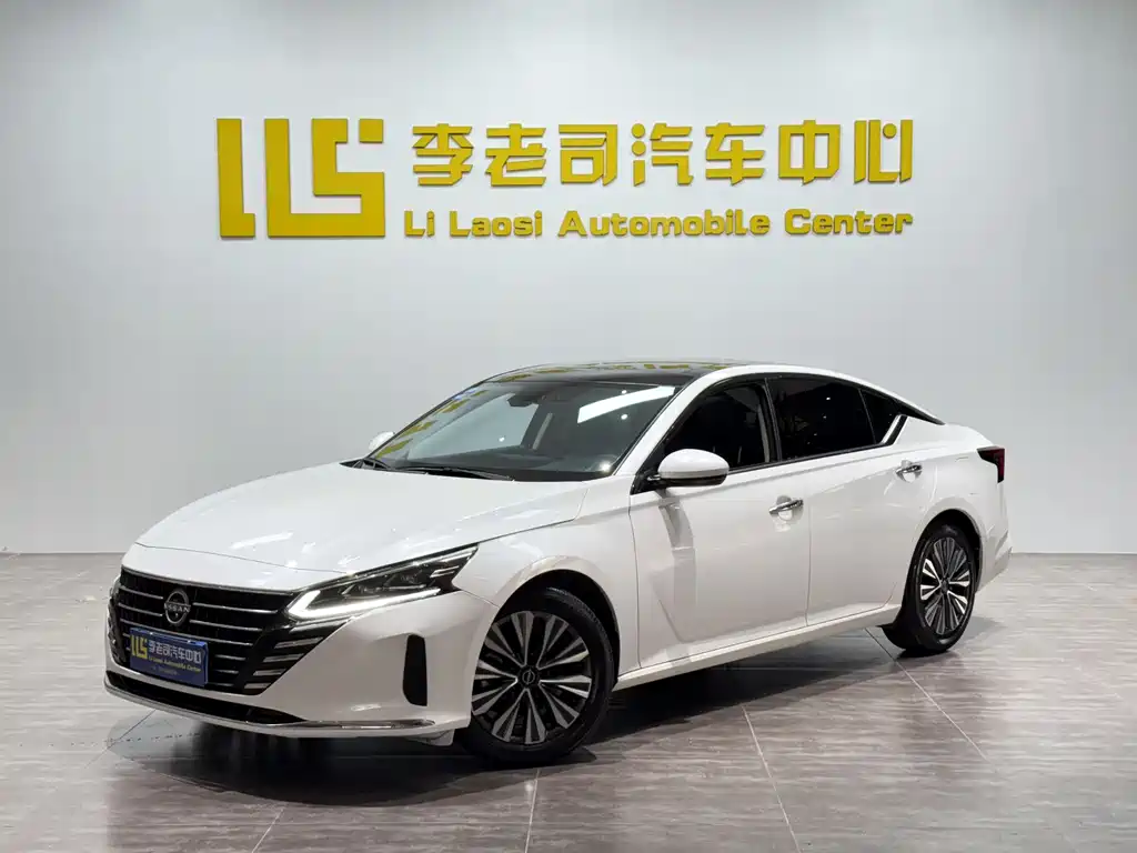 Nissan Teana 2023 — фото 1