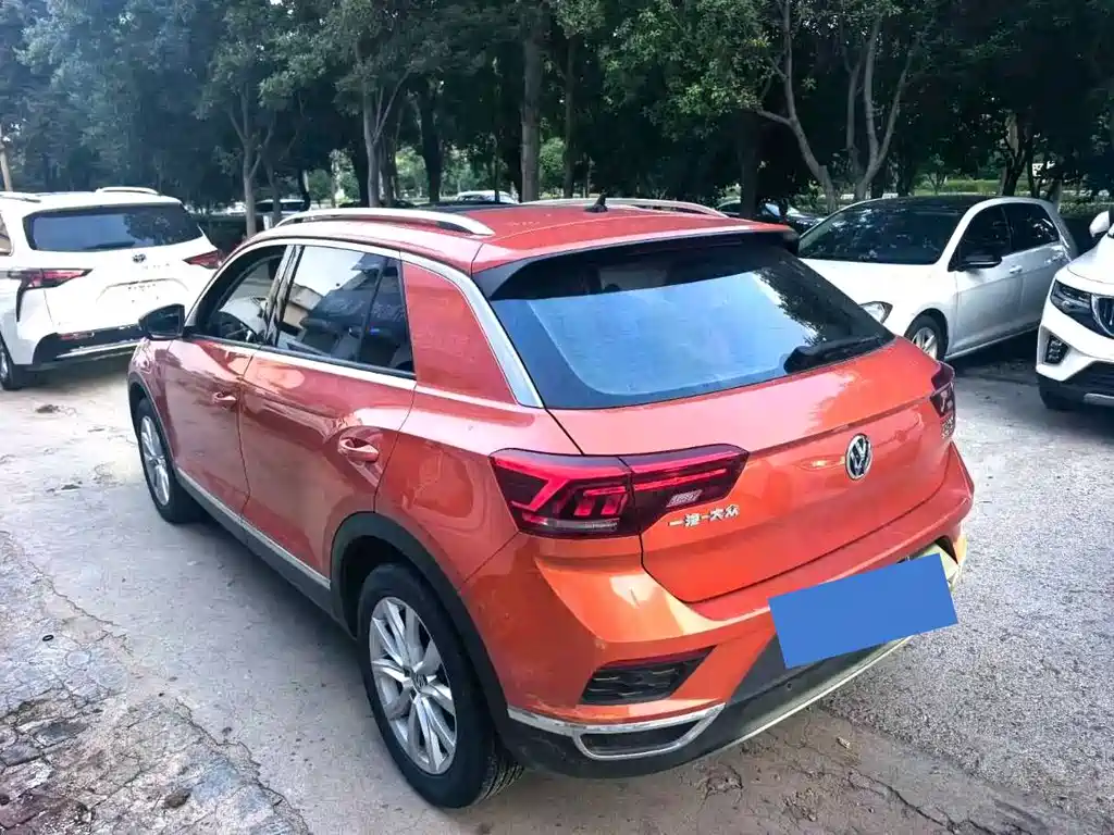 Volkswagen T-Roc 2019 — фото 2