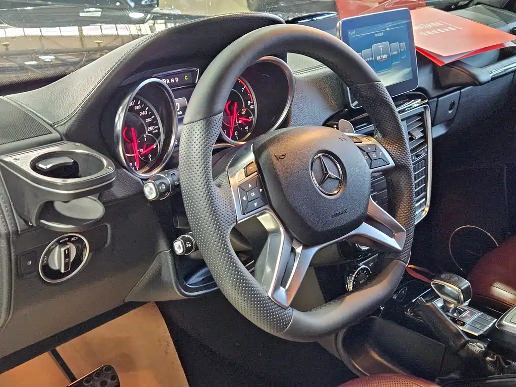 Mercedes-Benz G-Class AMG 2017 — фото 10