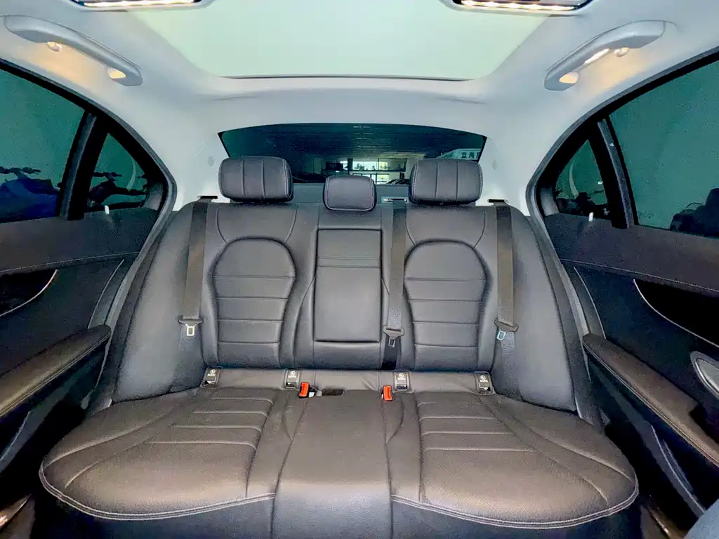 Mercedes-Benz C-Class 2021 — фото 12