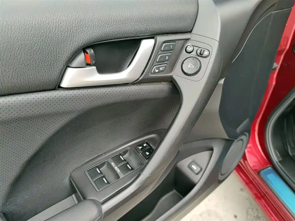 Honda Spirior 2014 — фото 15