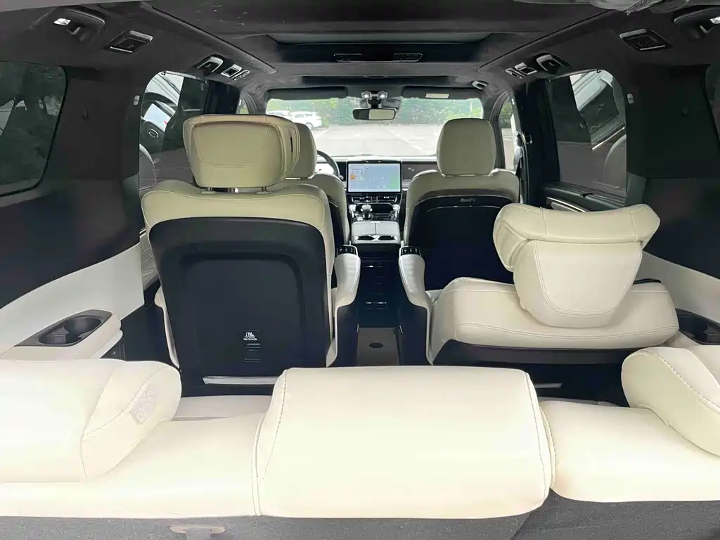 GAC Trumpchi M8 2023 — фото 15
