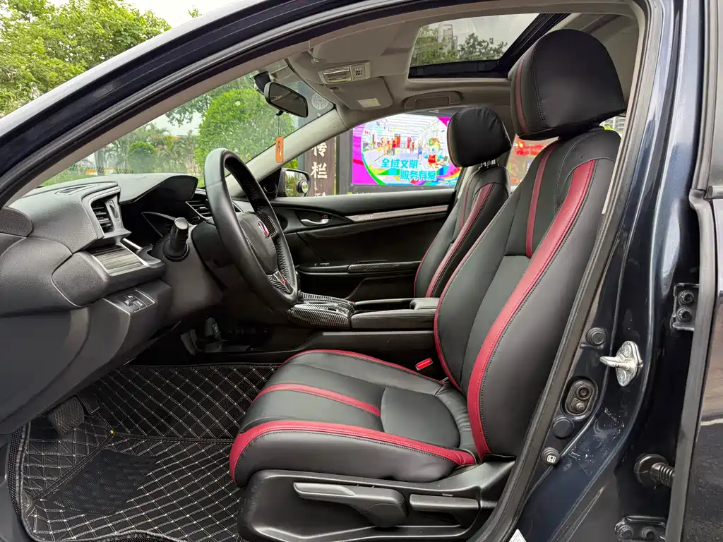 Honda Civic 2019 — фото 10