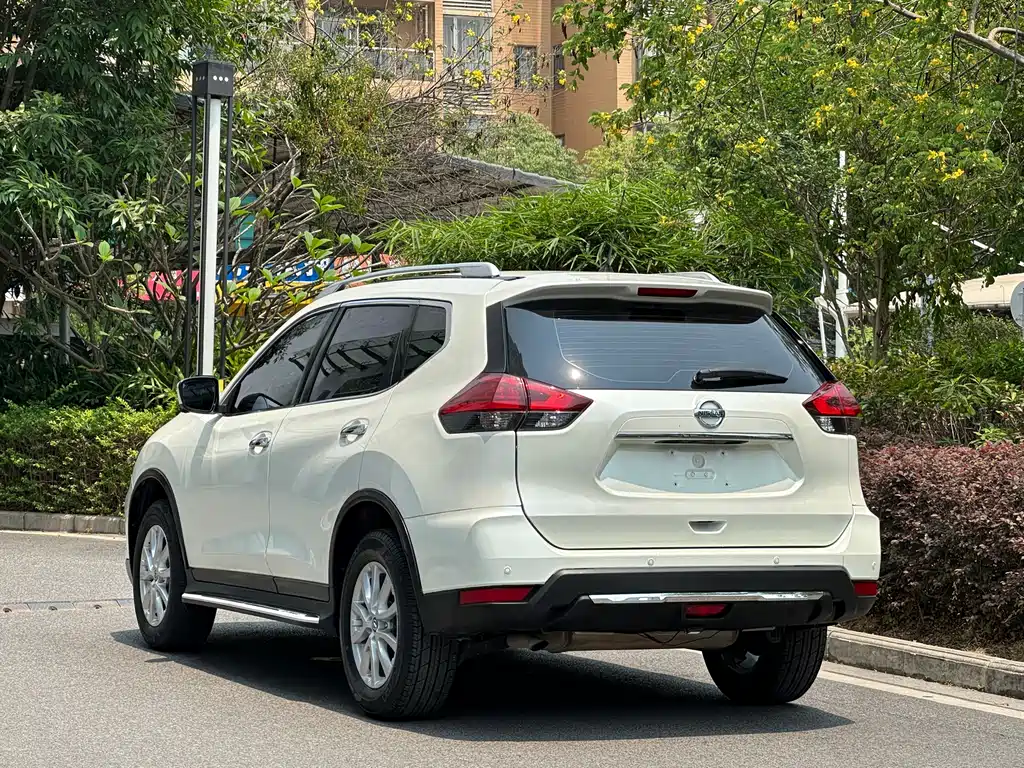 Nissan X-Trail 2018 — фото 15