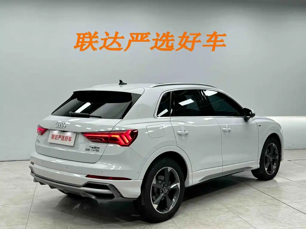 Audi Q3 2022 — фото 26