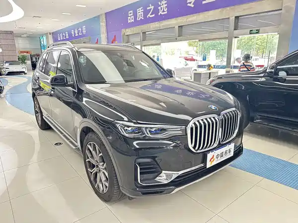 BMW X7 2022