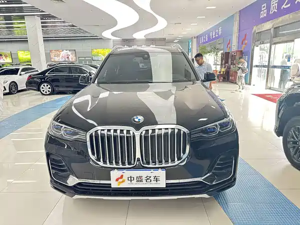 BMW X7 2022