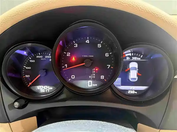 Porsche Macan 2016