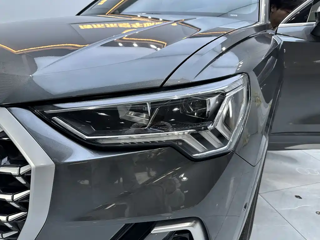 Audi Q3 2024 — фото 19