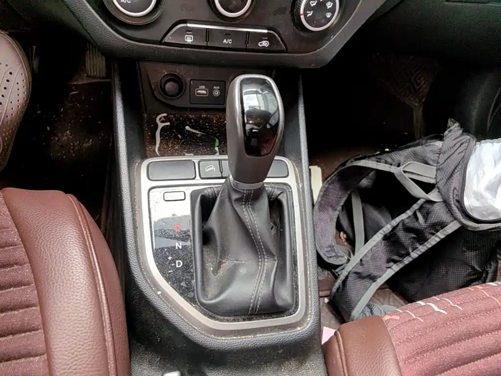 Hyundai ix25 2015 — фото 14