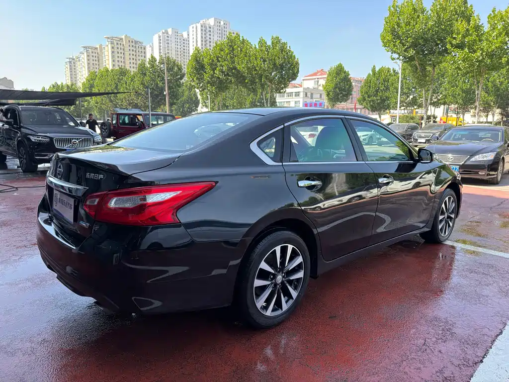 Nissan Teana 2018