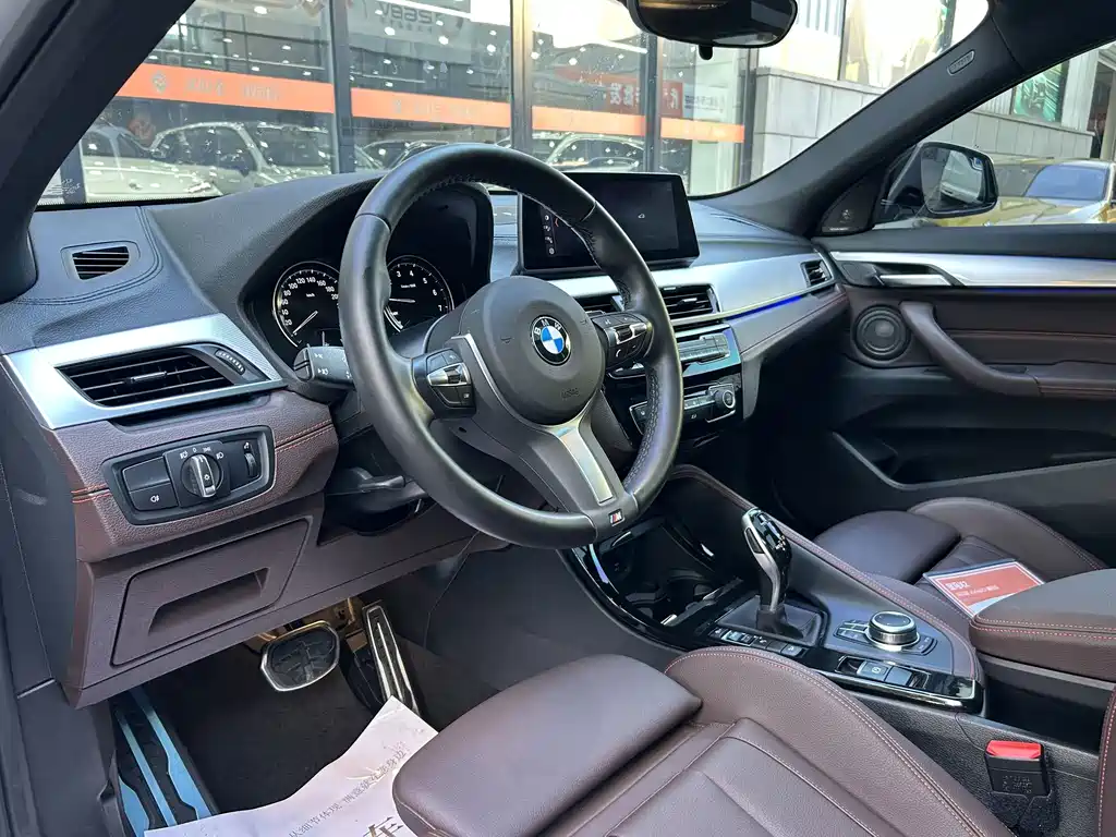 BMW X2 2022 — фото 8