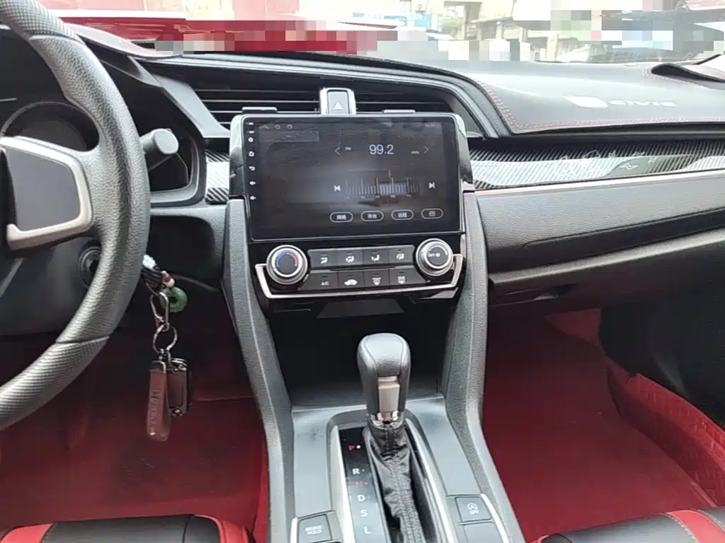 Honda Civic 2018 — фото 13