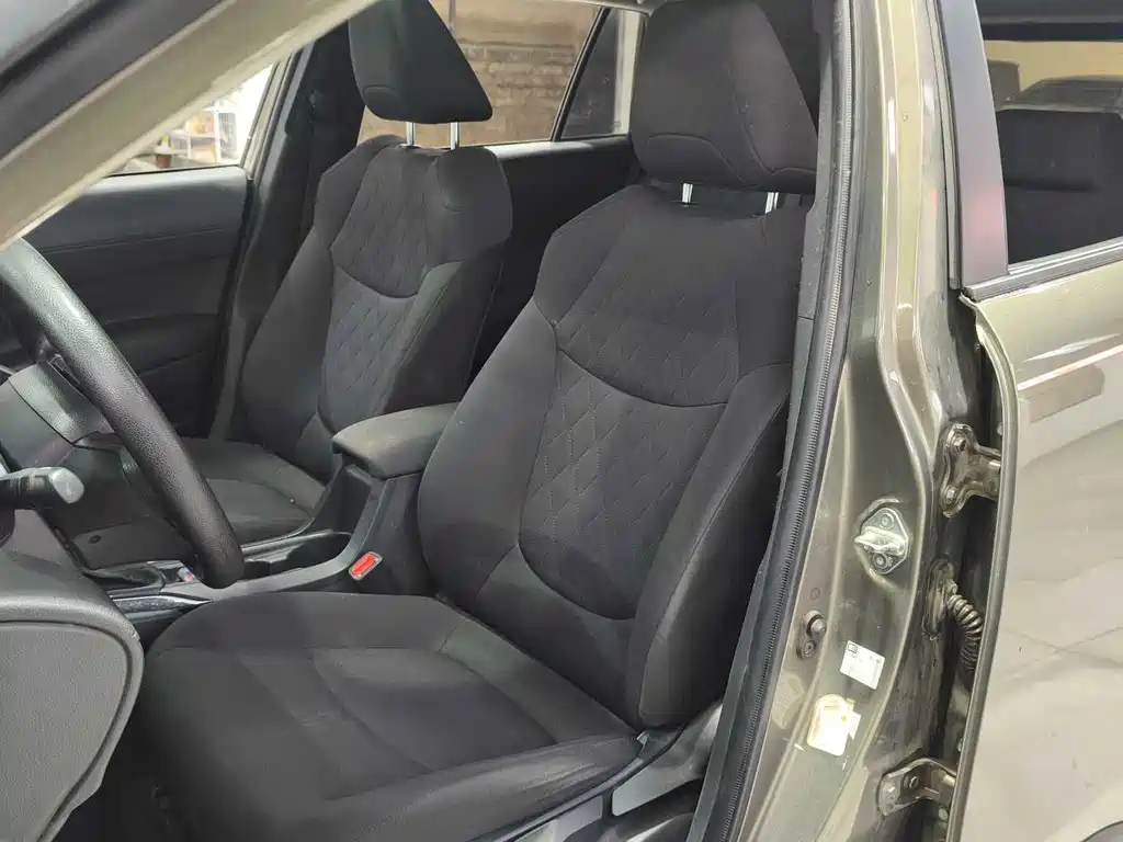 Toyota Corolla Cross 2022 — фото 10