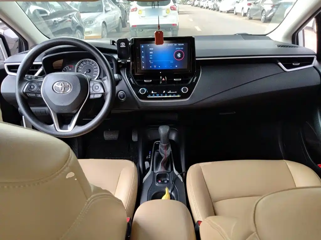 Toyota Corolla 2022 — фото 10
