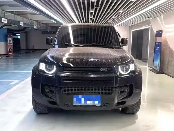 Land Rover Defender 2020
