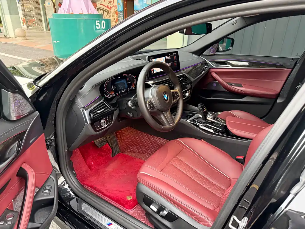 BMW 5 Series 2021
