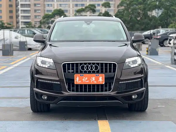 Audi Q7 2011