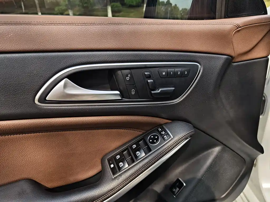Mercedes-Benz CLA 2015 — фото 8