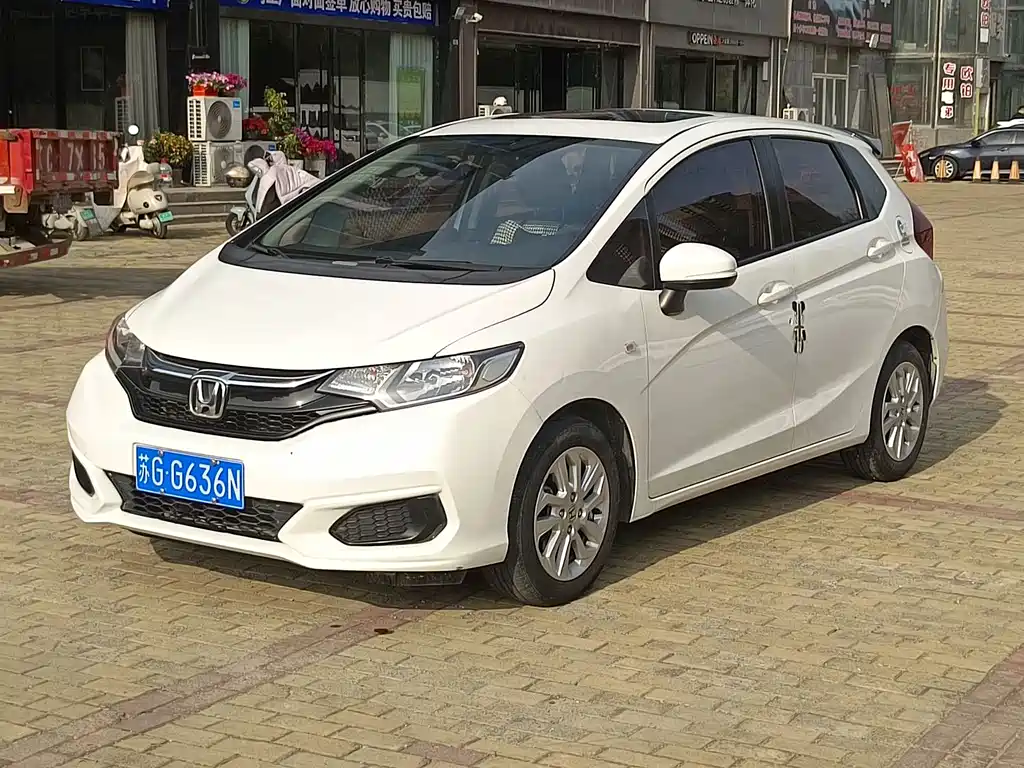 Honda Fit 2018 — фото 3
