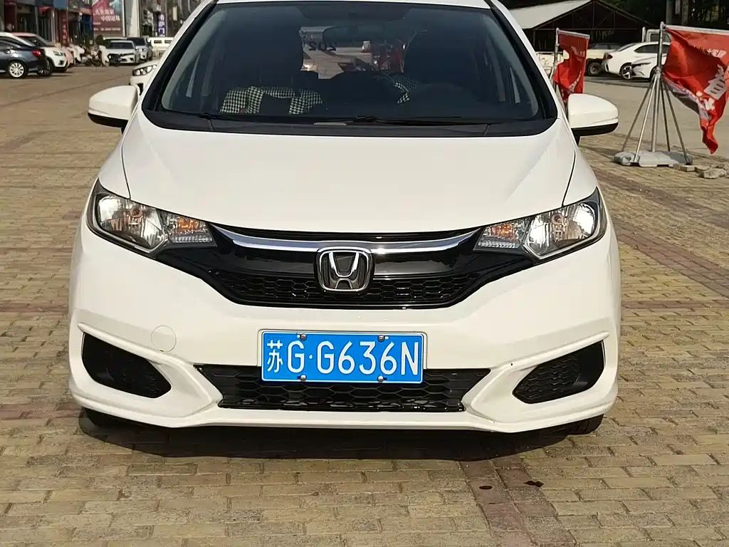 Honda Fit 2018 — фото 1