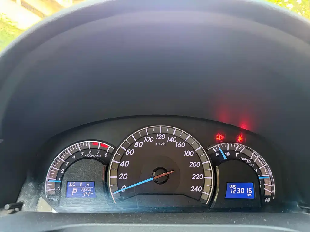Toyota Camry 2014 — фото 14