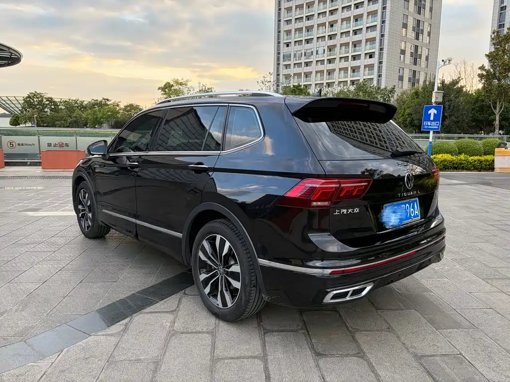 Volkswagen Tiguan L 2022 — фото 6