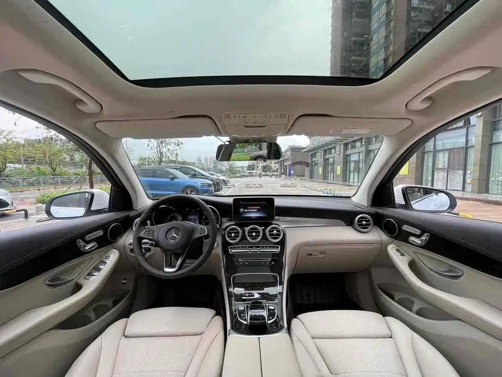 Mercedes-Benz GLC 2016 — фото 14