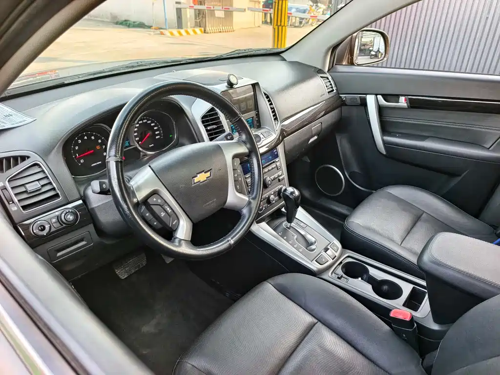 Chevrolet Captiva 2015 — фото 7