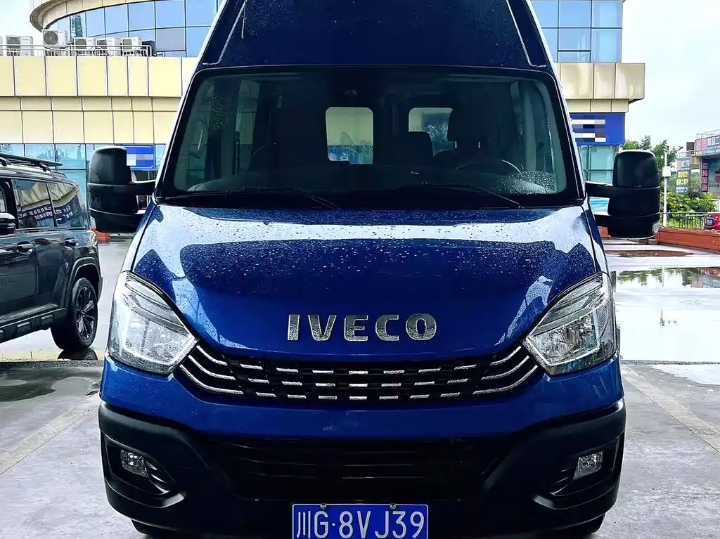 IVECO Ousheng 2024