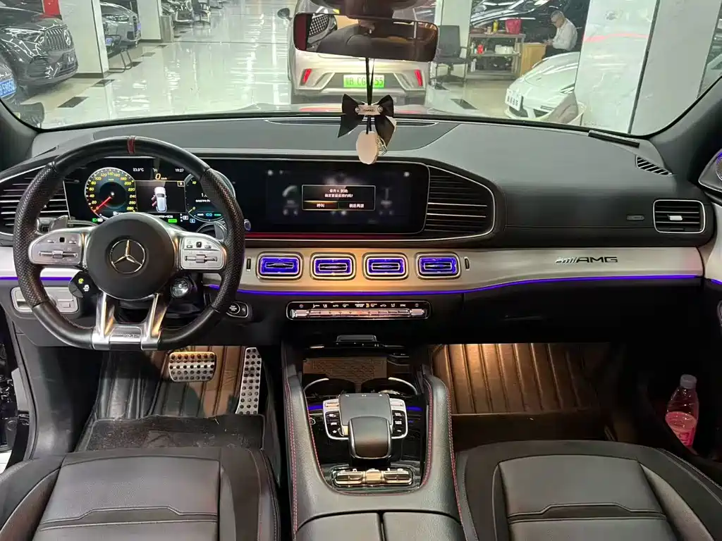 Mercedes-Benz GLE AMG 2024 — фото 6