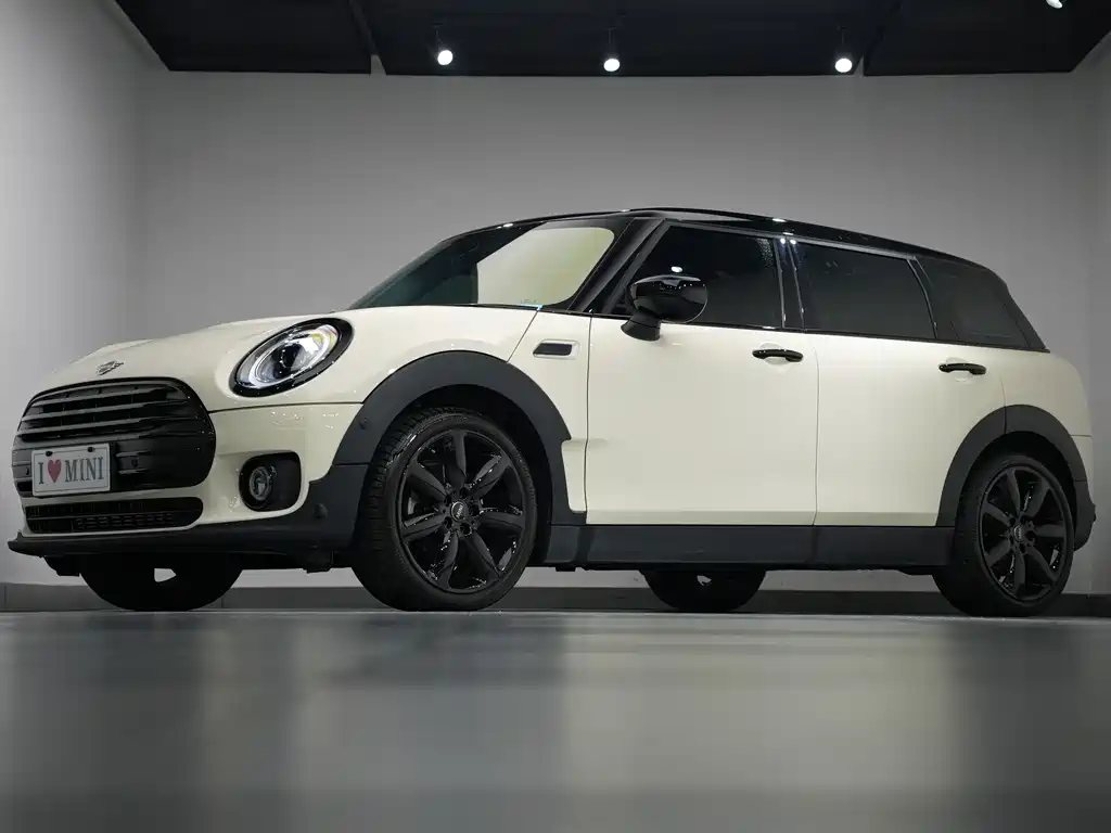 MINI Clubman 2020 — фото 10