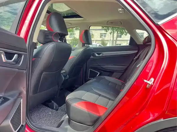 Geely Emgrand GS 2020